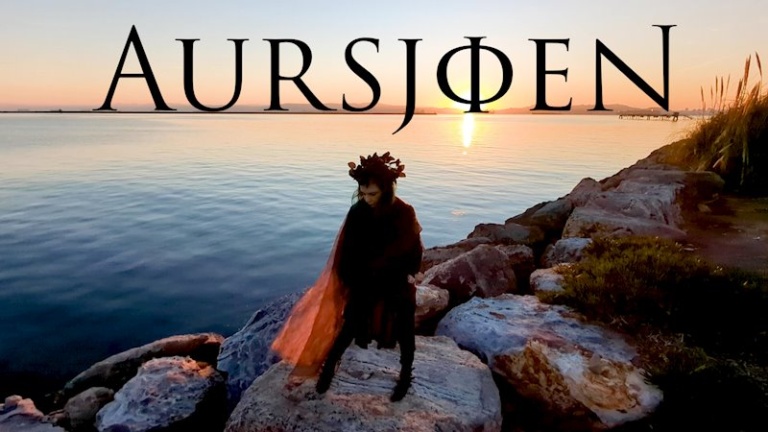 Aursjoen – Strand